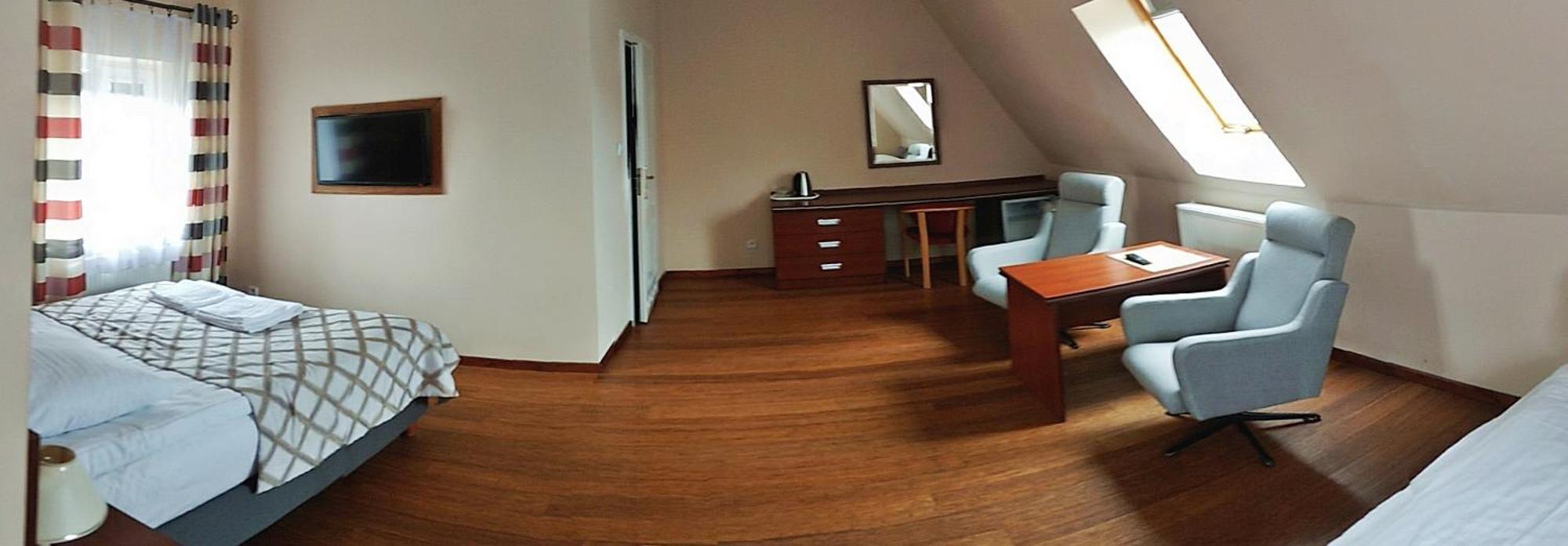 Pensjonat Tadeusz I Apartamenty W Darlowku Darlowko Exterior foto